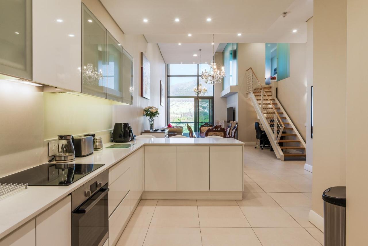 V&A Waterfront Luxury Apartments By Mcstay Кейптаун Екстериор снимка